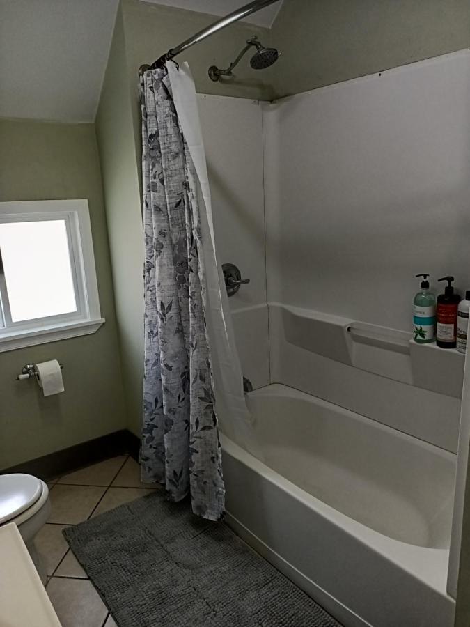Cozy Updated 3-Br Apartment Near Peace Bridge Buffalo Exterior foto